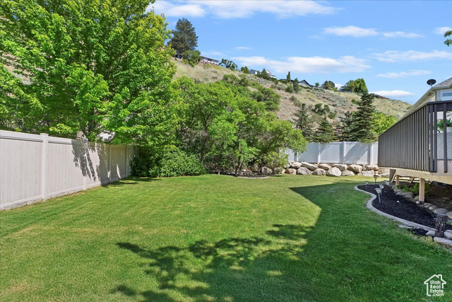 8697 Willow Green Cir