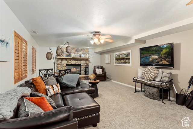 8697 Willow Green Cir