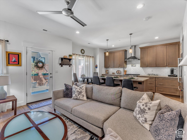 8257 N SANDALWOOD LN, Park City UT 84098