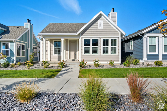 Photo 2 for MLS #2088873 at 9857 N Featherstone Dr