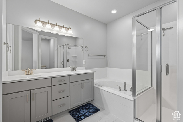 Photo 18 for MLS #2088873 at 9857 N Featherstone Dr