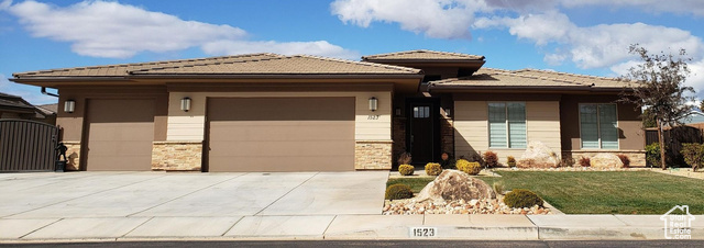 Photo 2 for MLS #2088946 at 1523 E Talus Way