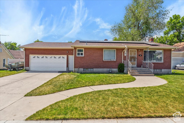 Photo 4 for MLS #2088973 at 339 S Main St