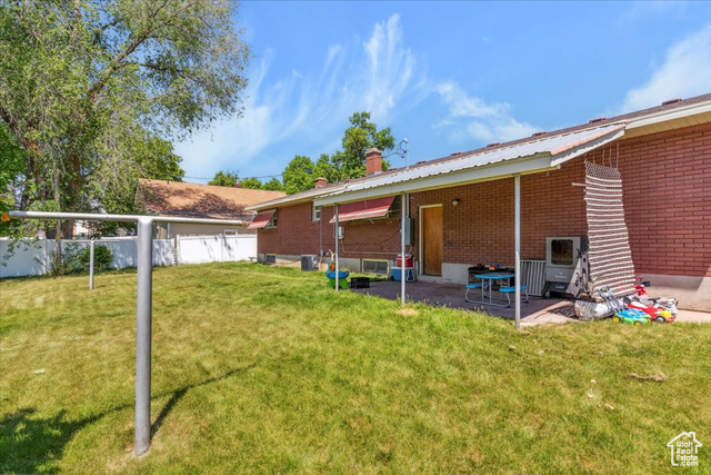 Photo 26 for MLS #2088973 at 339 S Main St