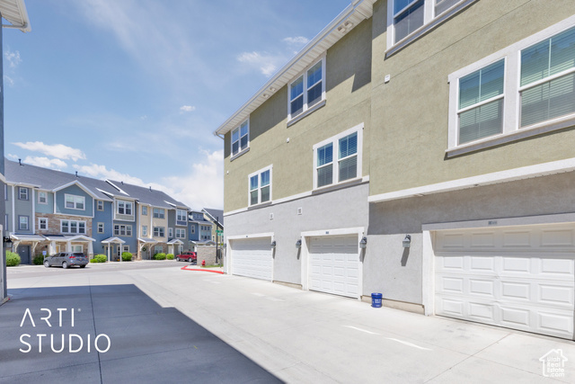 Photo 5 for MLS #2088990 at 671 E 330 North