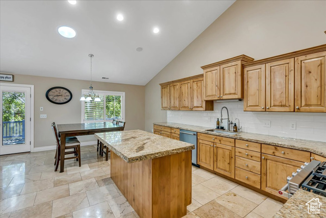 Photo 12 for MLS #2089002 at 10605 S Willow Valley Rd