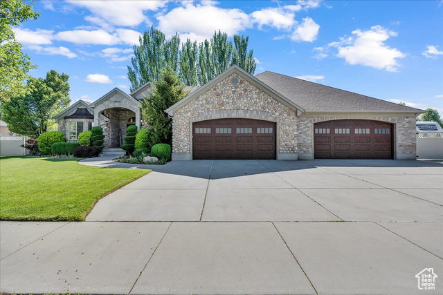 10605 S WILLOW VALLEY RD, South Jordan UT 84095