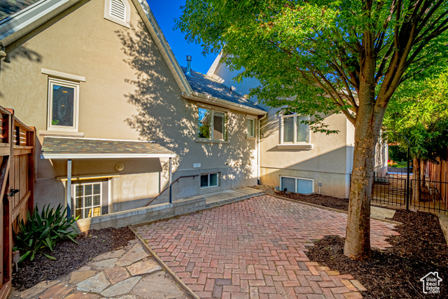 Photo 34 for MLS #2089019 at 1820 E Redondo Ave