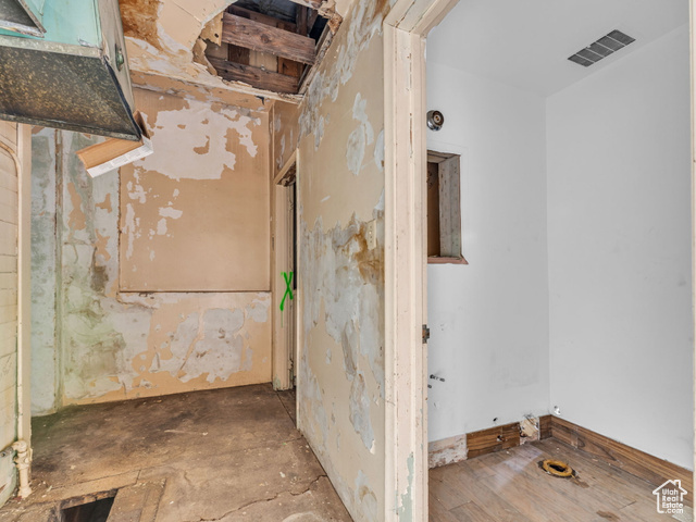 Photo 42 for MLS #2089024 at 40 S Freedom Blvd
