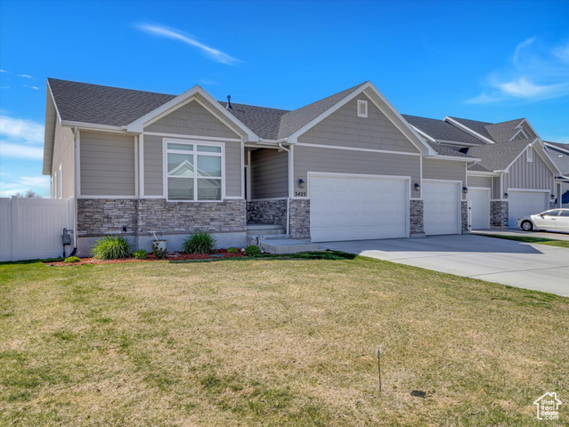 Photo 2 for MLS #2089040 at 3425 W Isabel Way