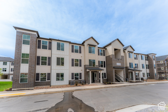 4688 S 710 W #J304, Mapleton UT 84664