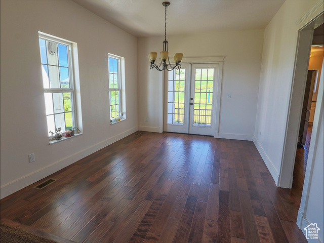 Photo 9 for MLS #2089107 at 2307 Maple Leaf Dr