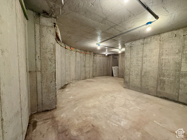 Photo 78 for MLS #2089107 at 2307 Maple Leaf Dr