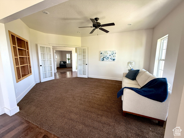 Photo 7 for MLS #2089107 at 2307 Maple Leaf Dr