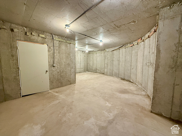 Photo 77 for MLS #2089107 at 2307 Maple Leaf Dr