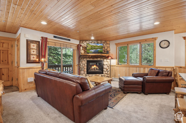 Photo 3 for MLS #2089114 at 3988 N Timber Wolf Ln #10D