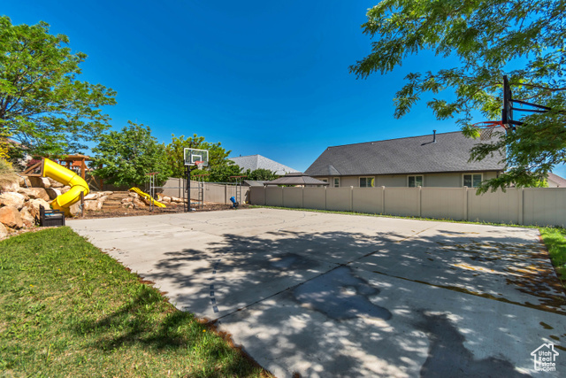 2274 S BROWNING DR, Saratoga Springs UT 84045