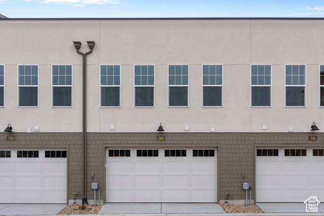 Photo 19 for MLS #2089170 at 748 W Signal Dr