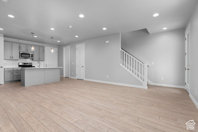 Photo 3 for MLS #2089170 at 748 W Signal Dr