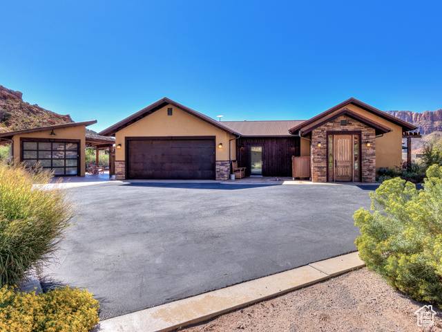 4266 E LIPIZZAN JUMP, Moab UT 84532