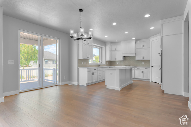 Photo 9 for MLS #2089246 at 1156 W 2325 South