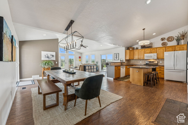 Photo 4 for MLS #2089260 at 7850 Wasatch Way