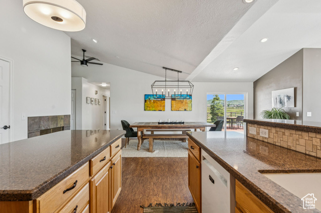 Photo 8 for MLS #2089260 at 7850 Wasatch Way