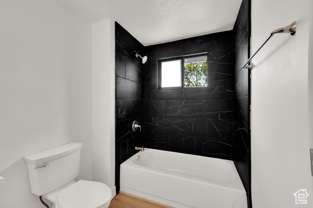 Photo 16 for MLS #2089272 at 282 E 925 South