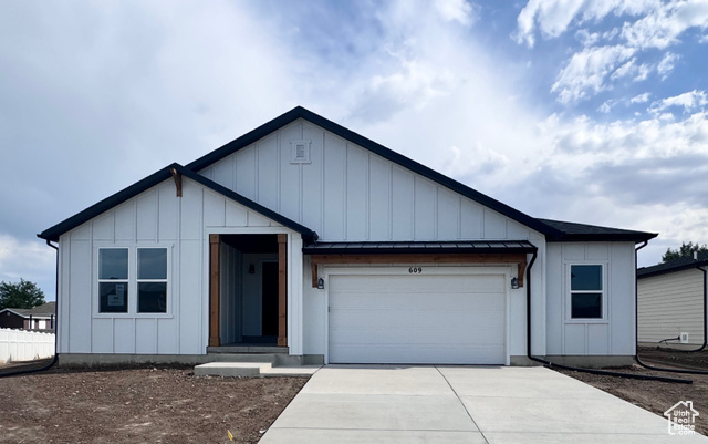 609 PINE MOUNTIAN DR #204
