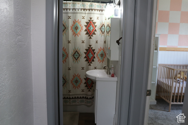 Photo 16 for MLS #2089325 at 484 N Main St