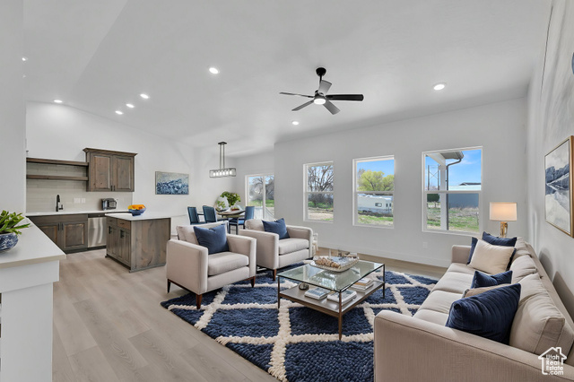 3171 W 5700 S, Roy UT 84067