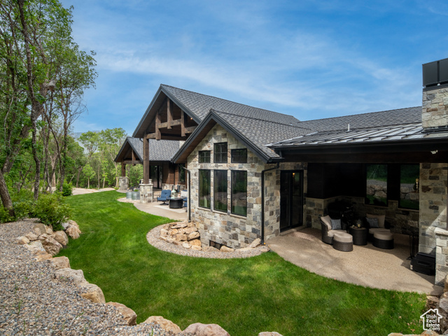 Photo 75 for MLS #2089372 at 1156 N Valley View Dr