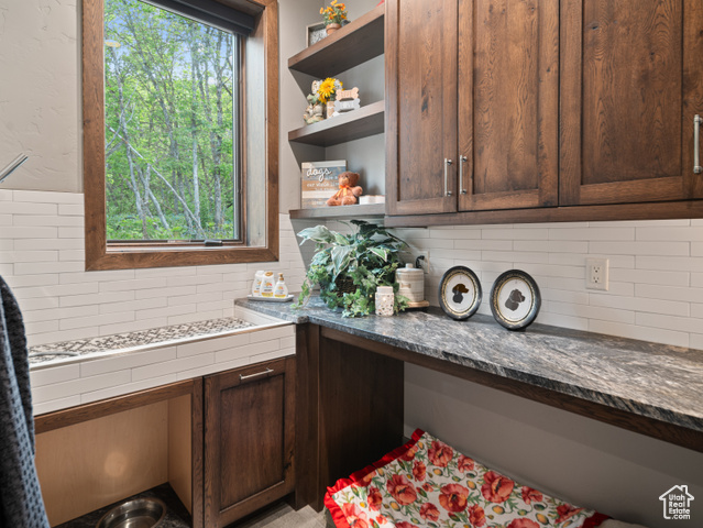 Photo 31 for MLS #2089372 at 1156 N Valley View Dr