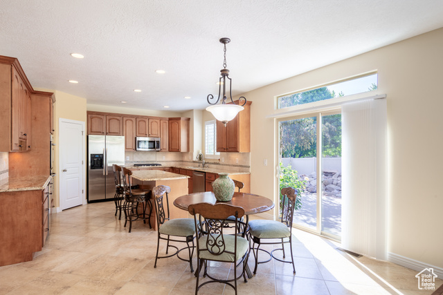 Photo 14 for MLS #2089377 at 407 E Clay Ln