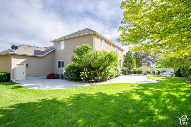 Photo 35 for MLS #2089377 at 407 E Clay Ln