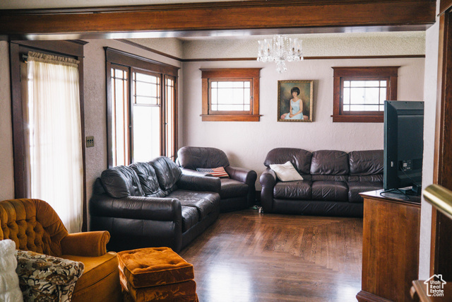 Photo 8 for MLS #2089413 at 201 Bannock St