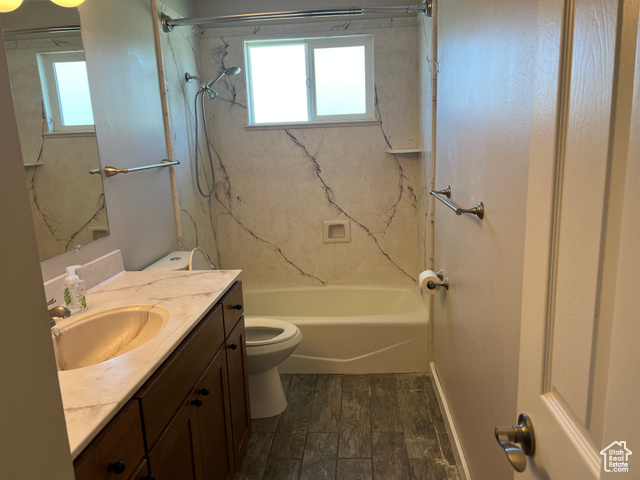 Photo 13 for MLS #2089425 at 8842 E 500 South