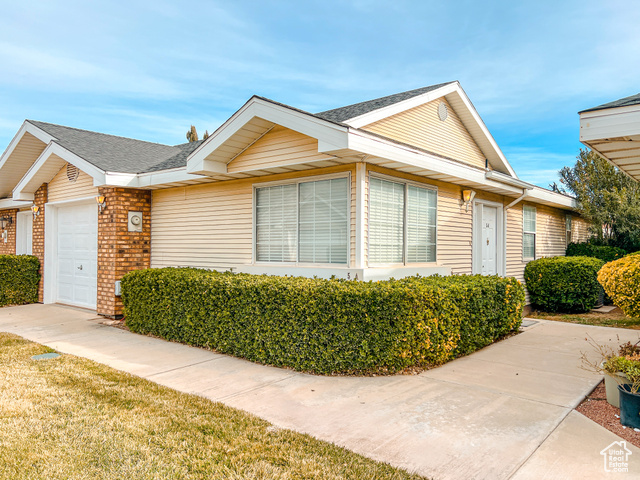 2051 W CANYON VIEW DR, St George UT 84770