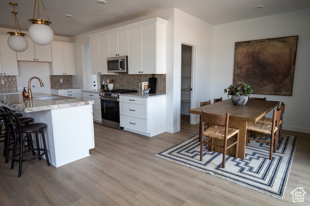 Photo 9 for MLS #2089480 at 1083 W Audrey Ln #4