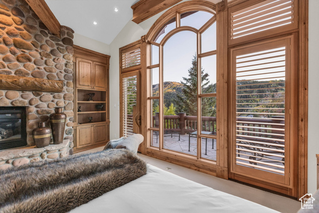 Photo 17 for MLS #2089513 at 9968 Summit View Dr