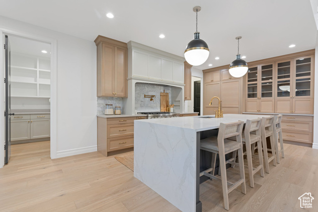 Photo 13 for MLS #2089526 at 5 W Summerhill Ln