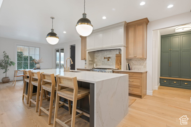Photo 12 for MLS #2089526 at 5 W Summerhill Ln