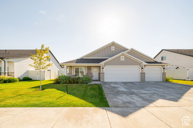 Photo 2 for MLS #2089532 at 1123 S 4150 West