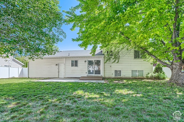 446 N 360 W