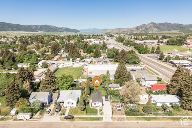 Photo 17 for MLS #2089581 at 220 S 2nd