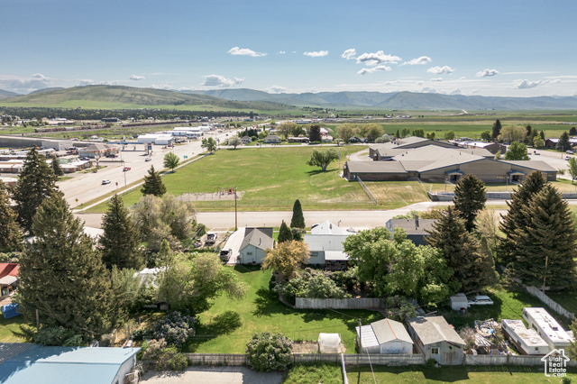 Photo 16 for MLS #2089581 at 220 S 2nd