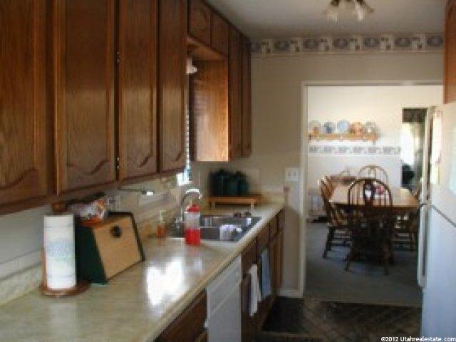 7528 S 1000 E, Midvale, UT 84047 — photo 2