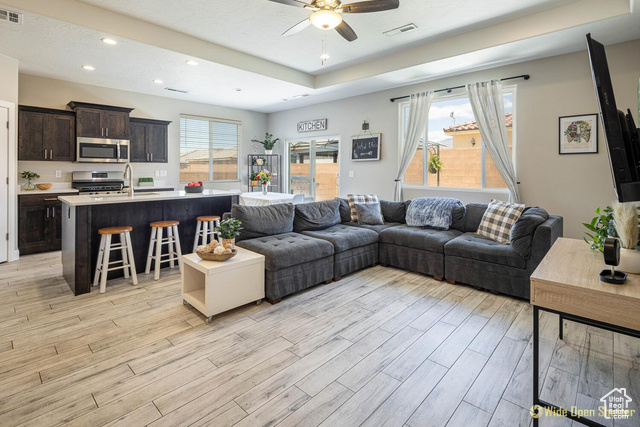 MLS #2089629 - 3482 W 150th St