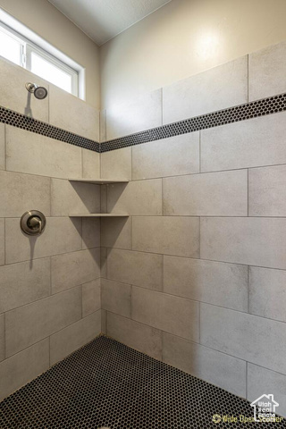 Photo 15 for MLS #2089629 at 3482 W 150th St