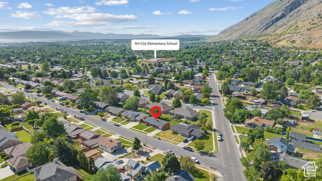 Photo 35 for MLS #2089657 at 1185 E Hillcrest Dr